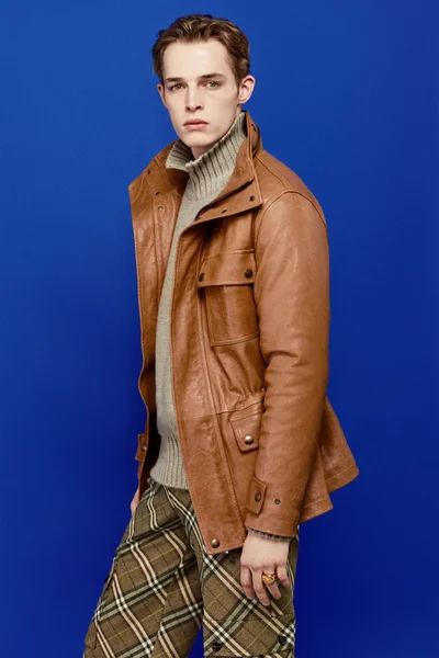 Look 32
